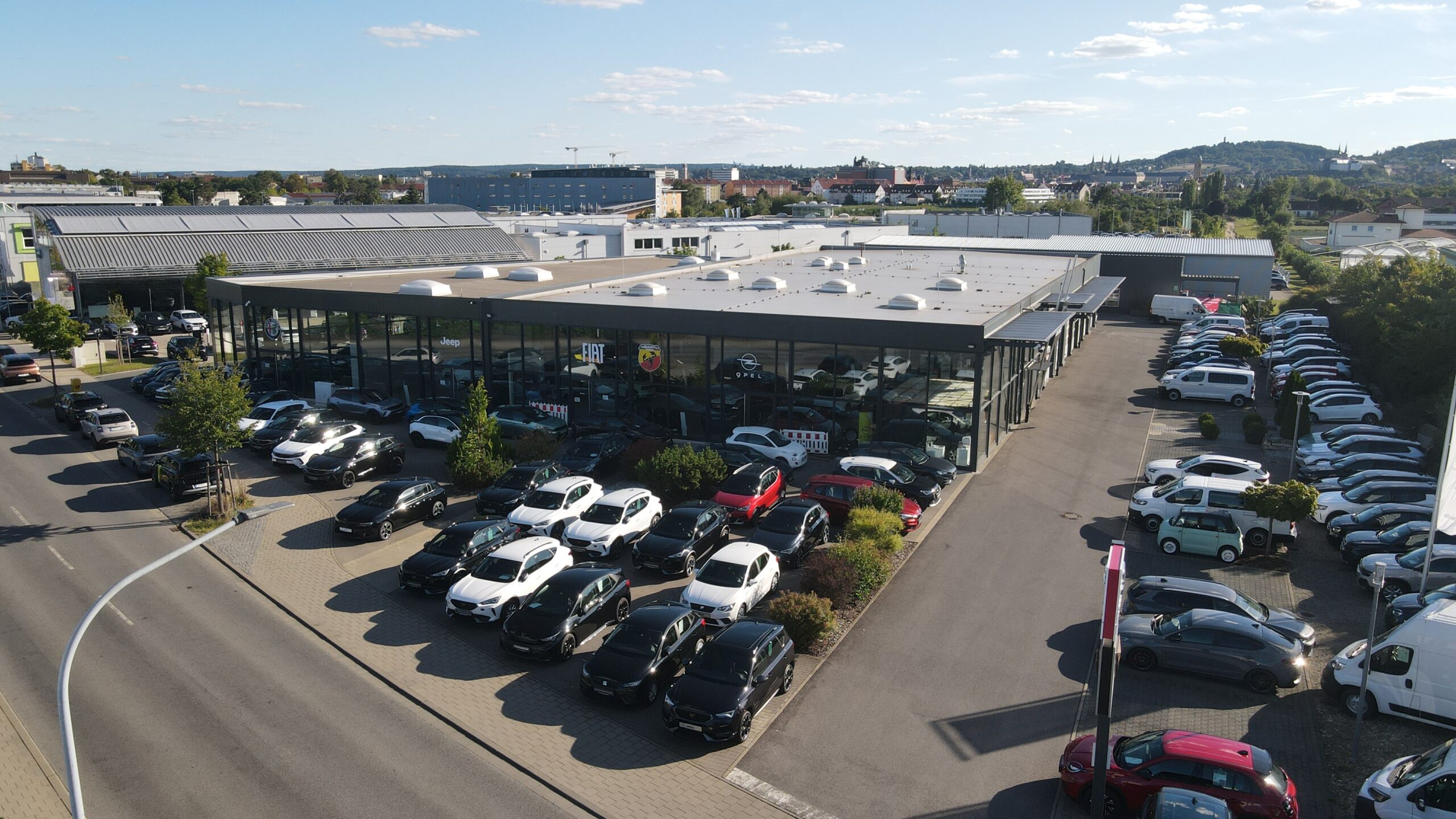 Autohaus Bamberg Ansicht des Autohauses in Bamberg